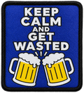 Keep calm and get wasted -tekstillä varustettu haalarimerkki